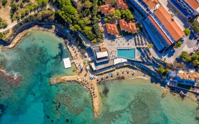 Alexandra Beach Resort & Spa