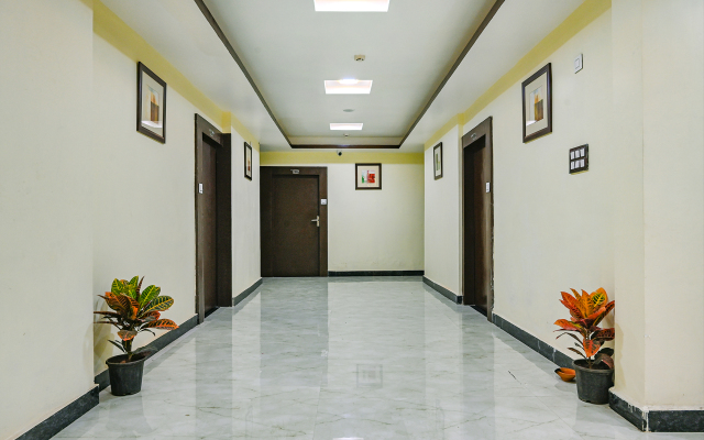 Fabhotel The Shan Palace