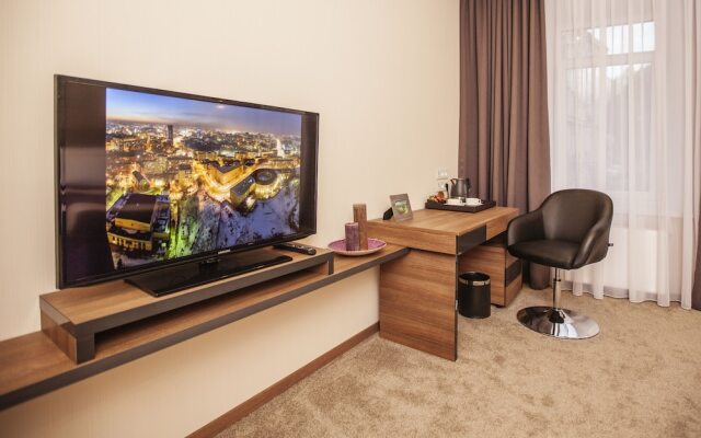 Отель Senator Maidan