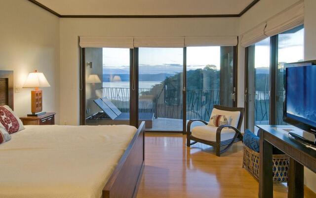 Papagayo Luxury