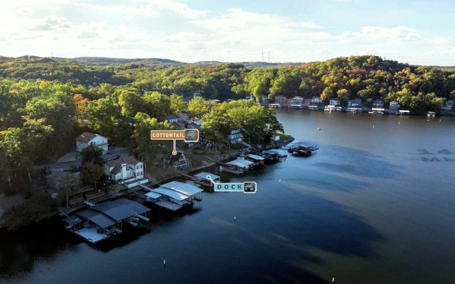 Sunrise Oasis - Enjoy Lakefront Living