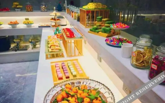 H Hotel Chongqing Longtousi North Railway Station