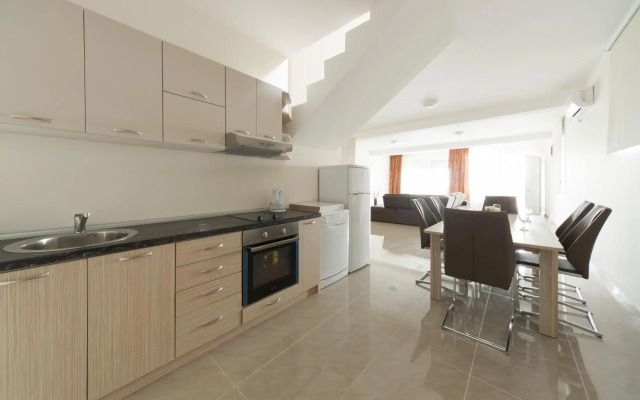 Berg Apartments