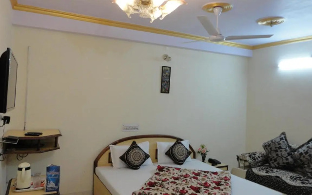 Hotel Swarajya Palace