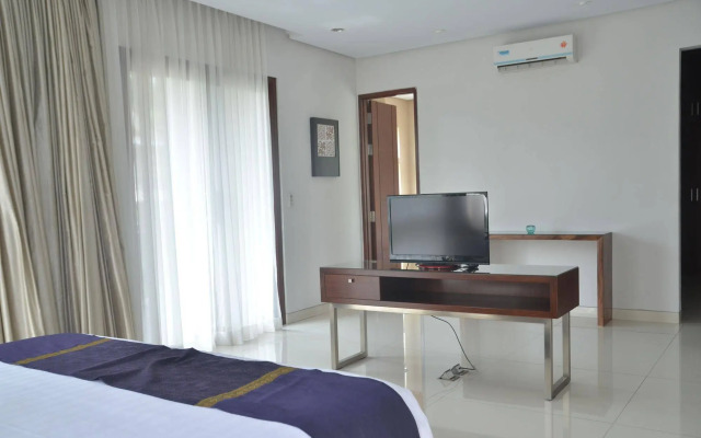 BreezeBlows City View 5BR with Pool + Familly Room