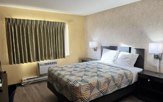 Motel 6 Eau Claire, WI