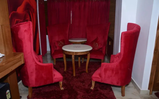Hotel Sahebs Castle McLeodganj