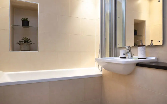 JOIVY Luxury Flat Near Edinburgh Castle
