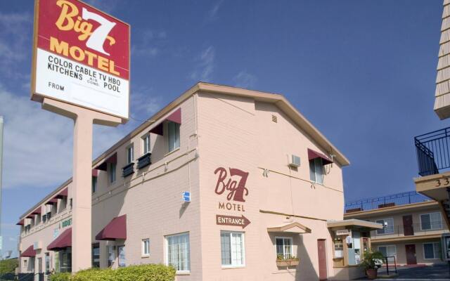 Big 7 Motel