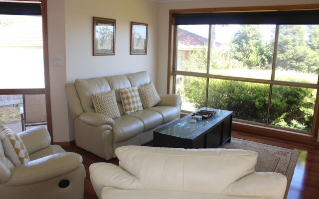 Australian Home Away at East Doncaster Andersons Creek 1