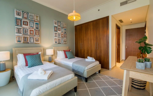 5 Apt in Architectural Marvel of Dubai