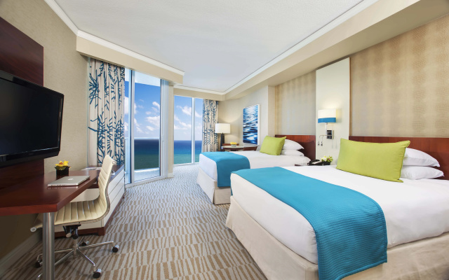 Trump International Beach Resort - Image 3