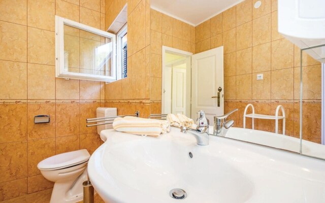 Awesome Apartment in Lovran With 2 Bedrooms and Wifi