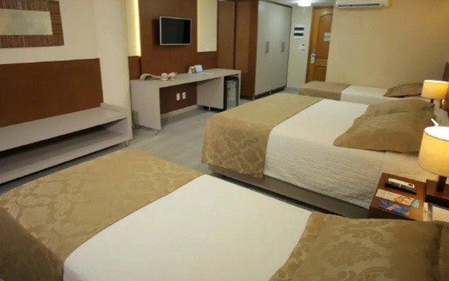 Esmeralda Praia Hotel