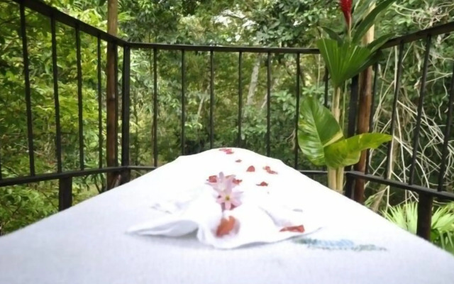 Acuali Ecohostal