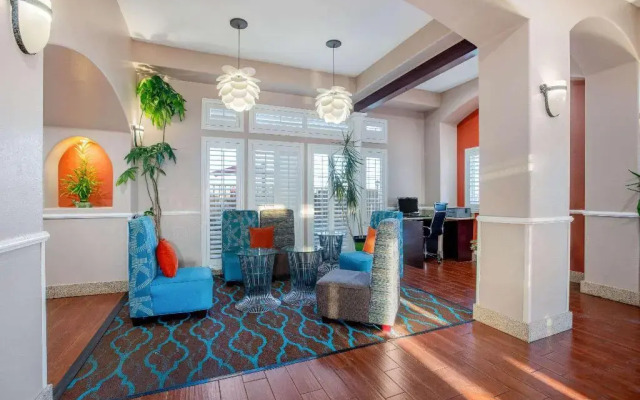 La Quinta Inn And Suites Hesperia Victorville