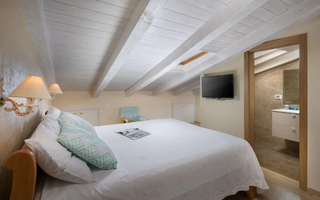 Valdibora Seaview Residence
