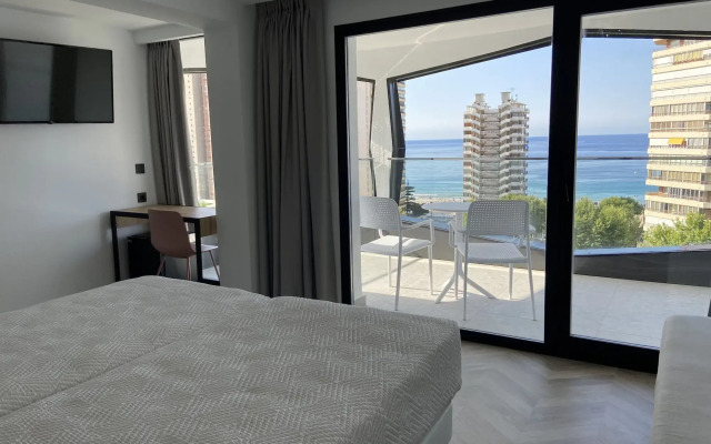 Belroy Hotel and Apartments