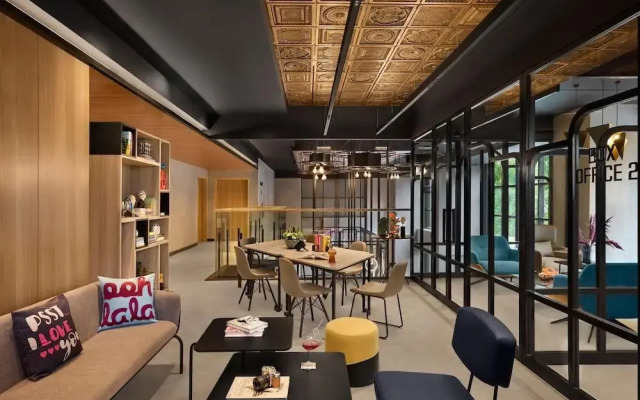 Moxy Mumbai Andheri West