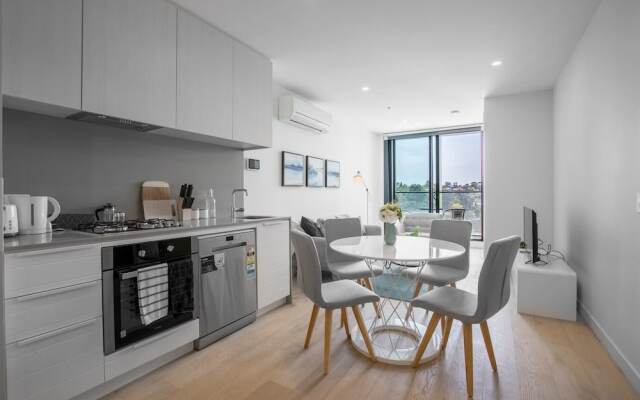 [Modern City] Comfy and warm Apt@Parkville+Carpark