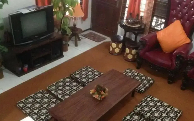 Villa Malang MARRY IND Puncak Buring