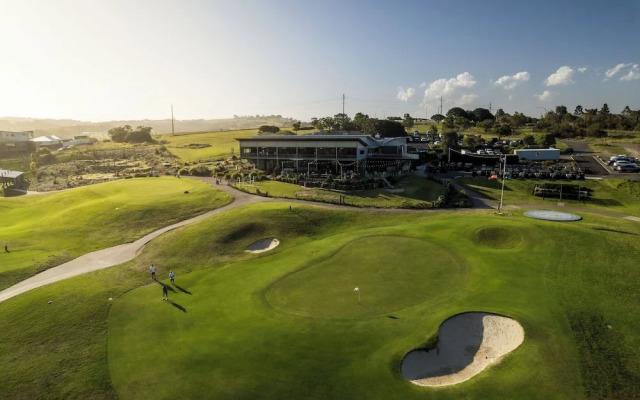 Crowne Plaza Shell Cove Marina by IHG