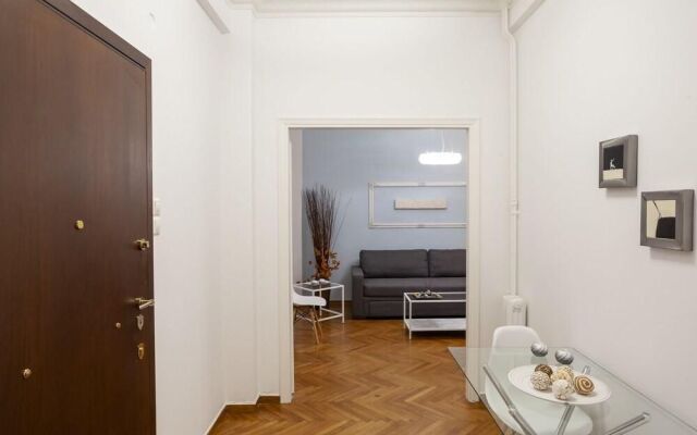 Athenian Fine Flat for 4