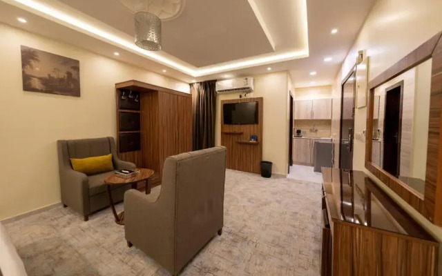 The Palace Hotel Suites 2