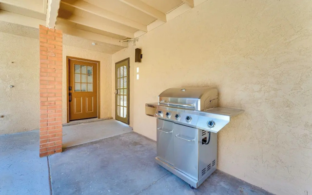 5 Mi to Airport: Bullhead City Villa w/ Mtn Views