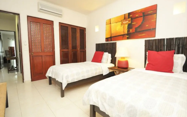 Beautiful Pent House, Near the Beach, by Vimex