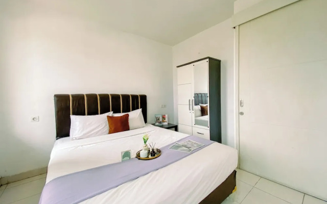 Comfort Living 1BR at Sentul Tower Apartment