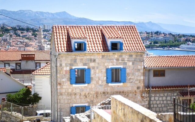Nice Apartment in Split With 1 Bedrooms and Wifi