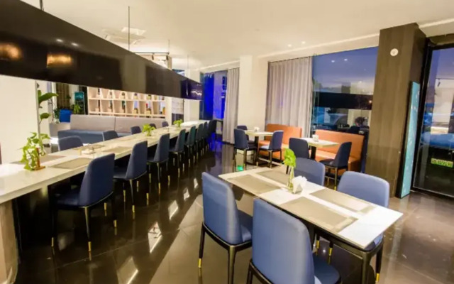 Magnotel Hotel (Yixing Bus Station Tuanji Scenic Area)