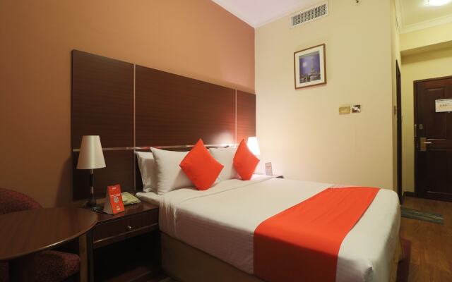 OYO 332 Syaj Hotel
