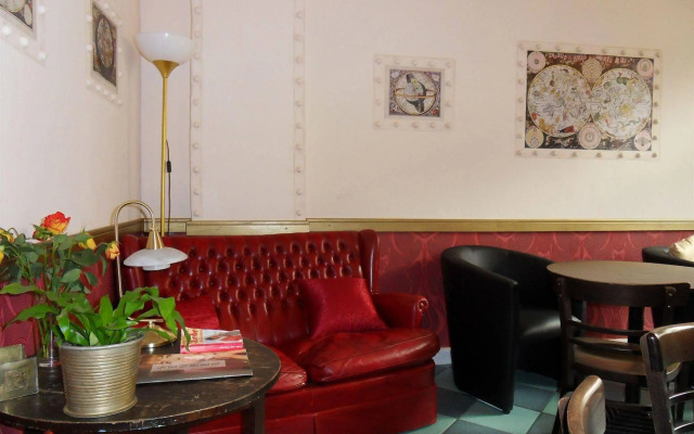 Hostel Mondpalast