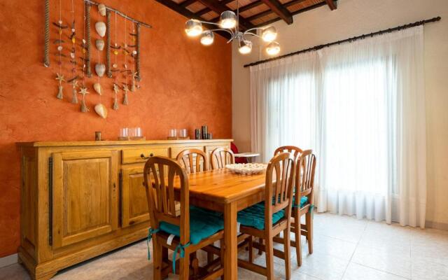Villa 30 m from the beach Cambrils