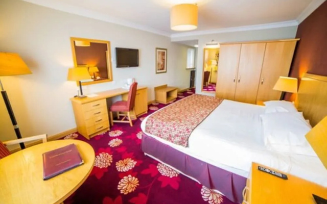 Curran Court Hotel