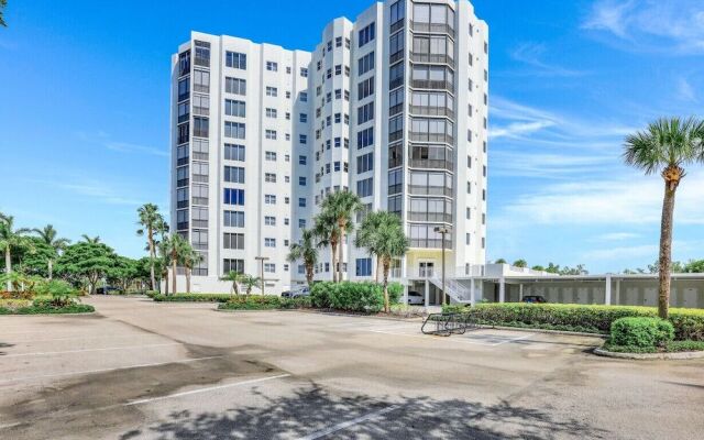 Seascape at Waterside