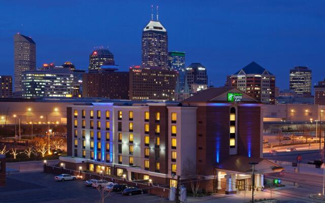 Holiday Inn Express Hotel & Suites Indianapolis Dtn-Conv Ctr, an IHG Hotel