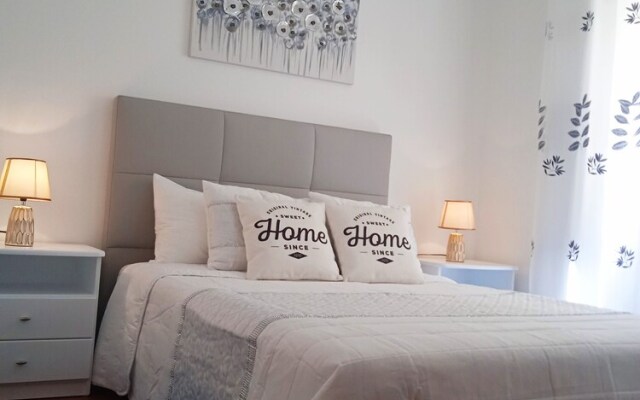 Inviting 2-bed Apartment in Nazare
