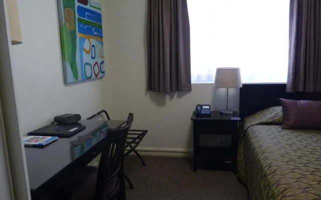 Redcliffe Motor Inn