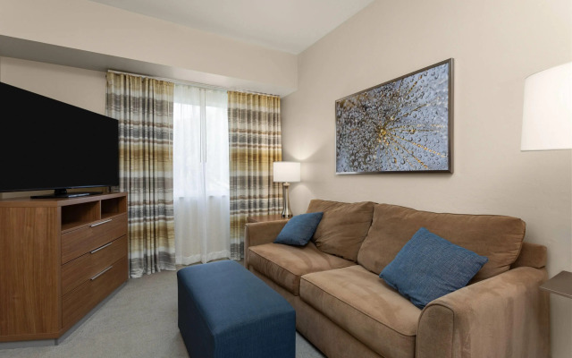 Hawthorn Extended Stay by Wyndham Naples