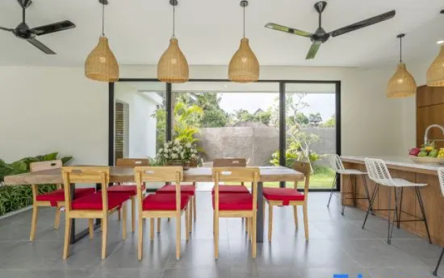 Villa The Kayu by GORO