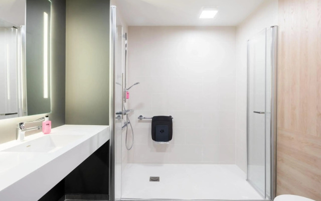 Moxy Paris Val D’Europe