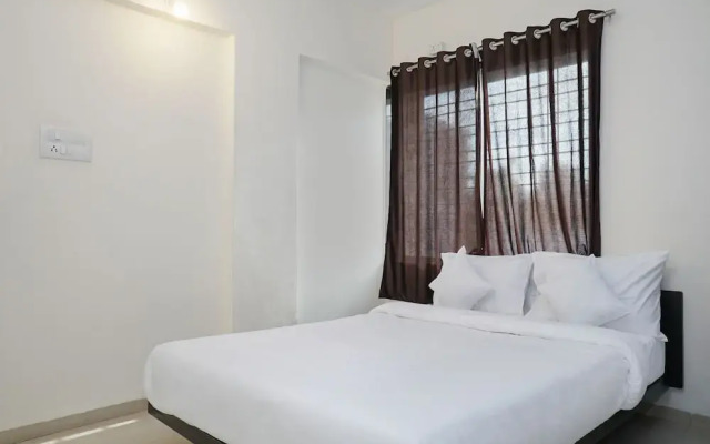 OYO 22073 SilverKey 56 Plus