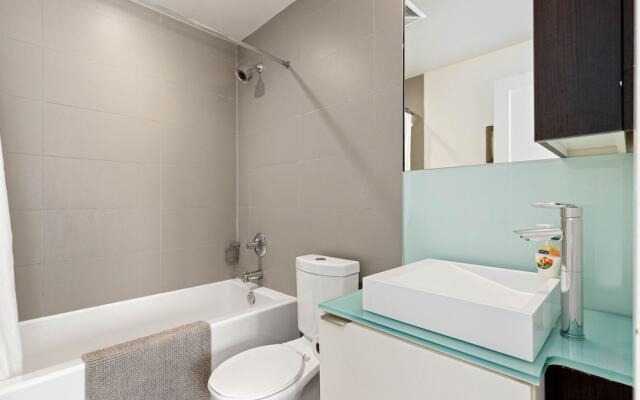 Applewood Suites - CN Tower & Convention