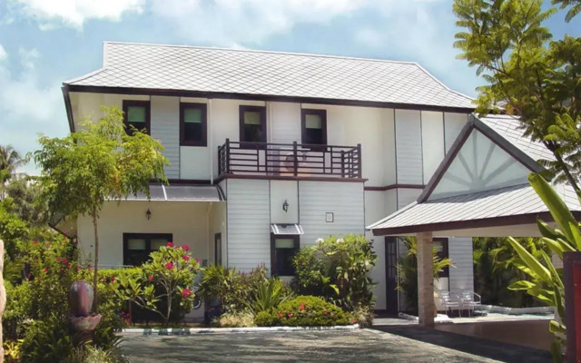 8 Bedrooms Twin Villas in Chaweng
