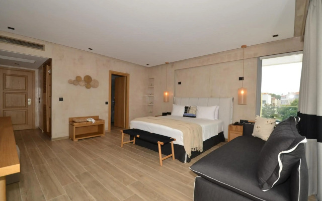 Evilion & Stilvi Sea & Sun Hotels