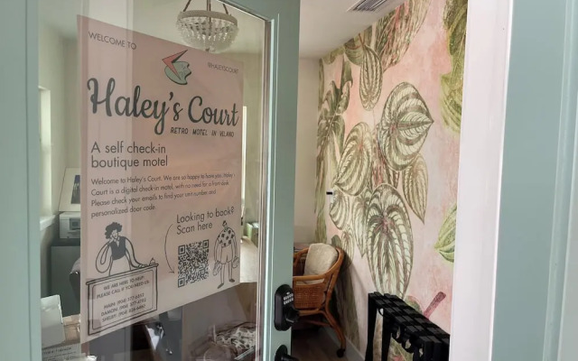 Haleys Court Boutique Motel