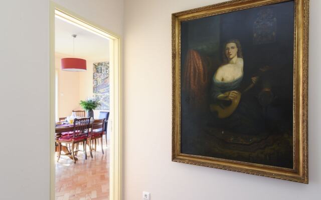 Music House Apartment